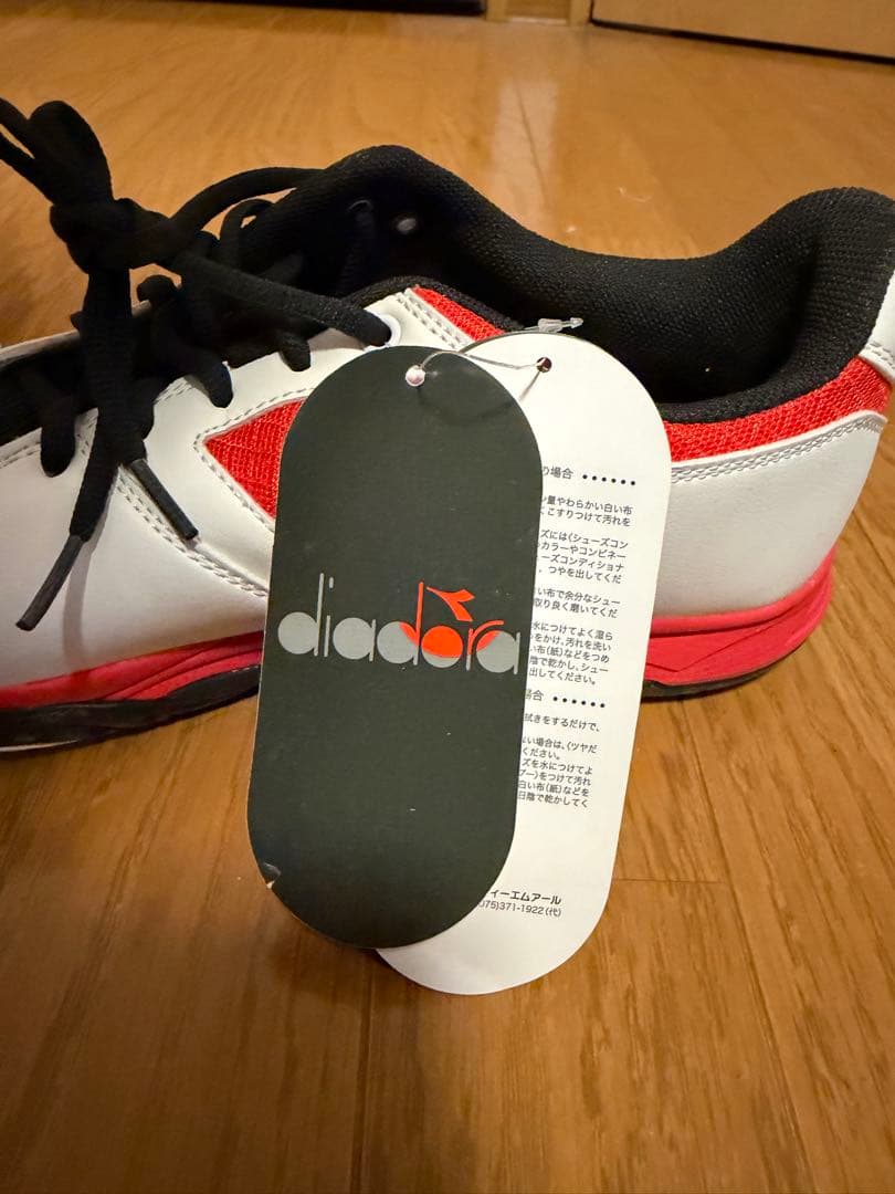 新品未使用タグ付き Diadora ディアドラテニスシューズ 28センチ