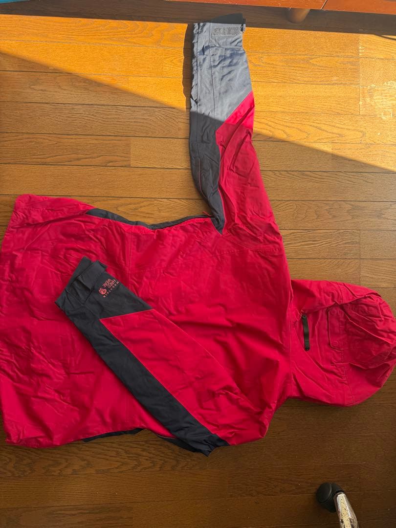 MOUNTAINHARDWEAR ウェア　ウィメンズ　Mサイズ