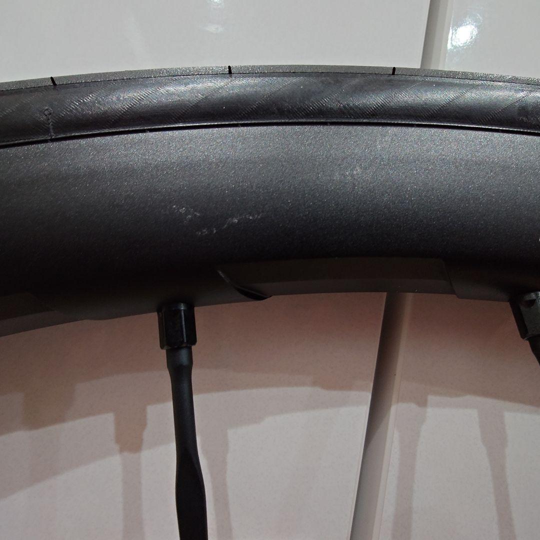 フルクラムRacing Zero CMPTZN DB　ハイエンドタイヤ付属
