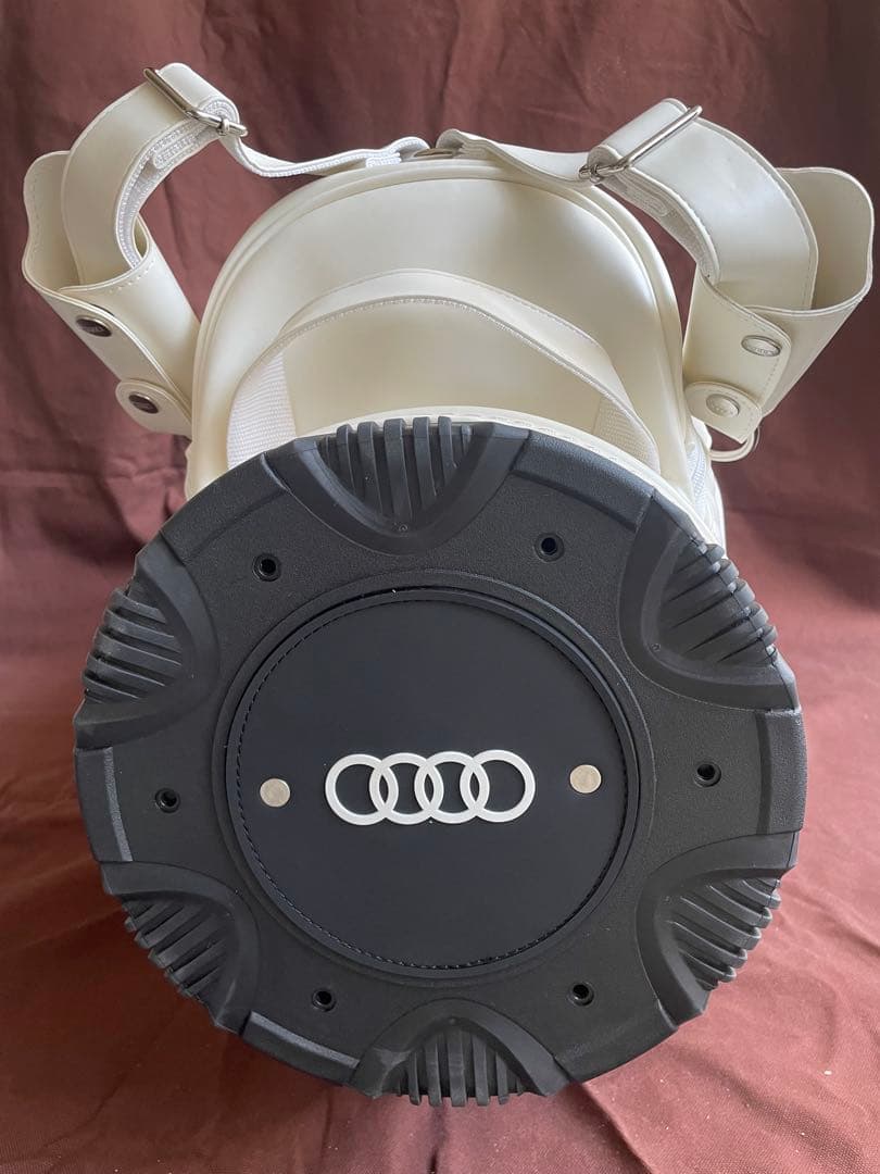 Audi 正規品　キャディバック　ホワイト 新品未使用　アウディ