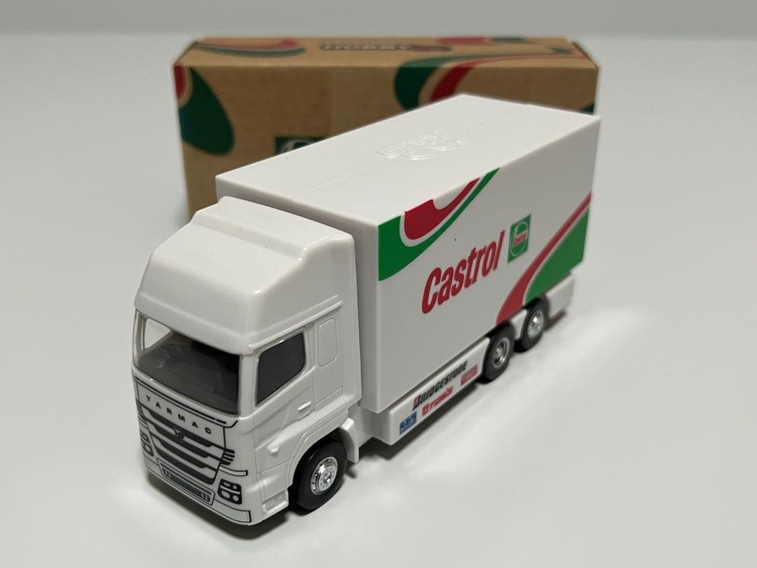 ミニカー Tarmac Castrol Supra GT Truck Hobby64