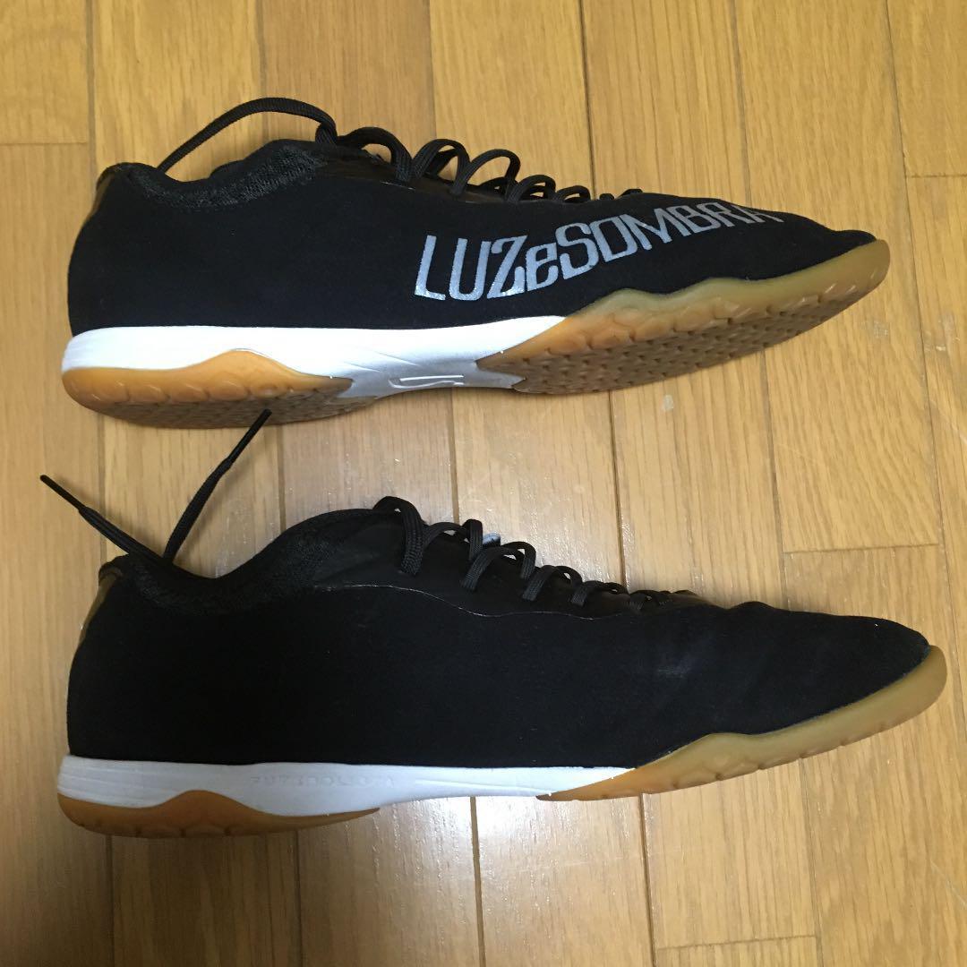 luzesombra フットサルシューズ