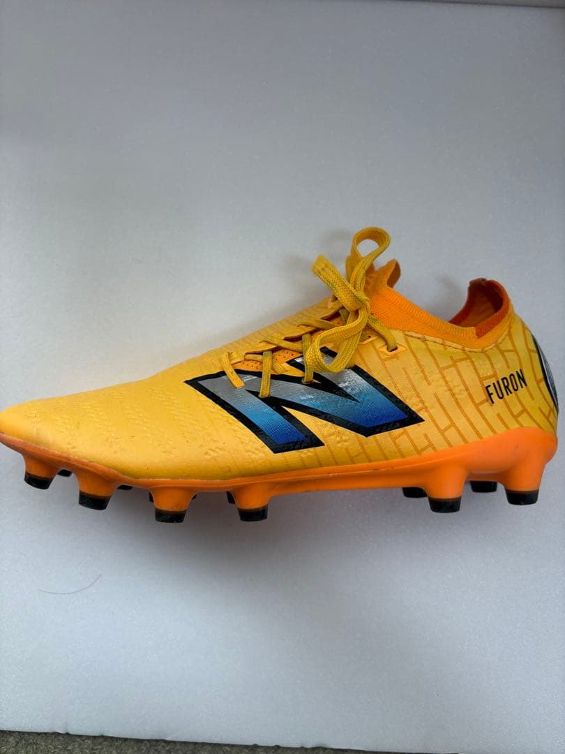 New Balance Furon サッカーシューズ オレンジ