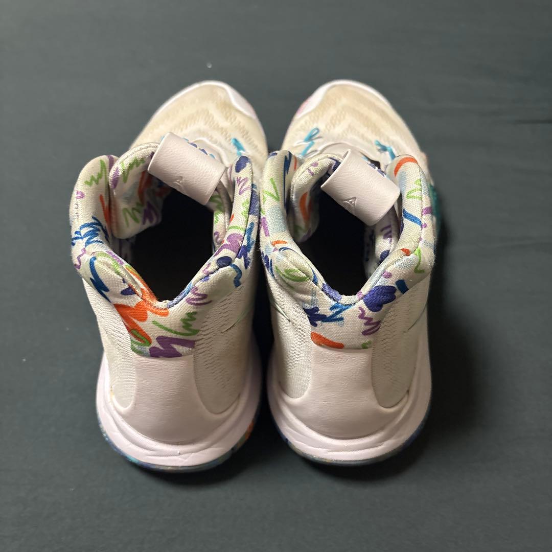 シューズ(男性用) Nike Kyrie 4
