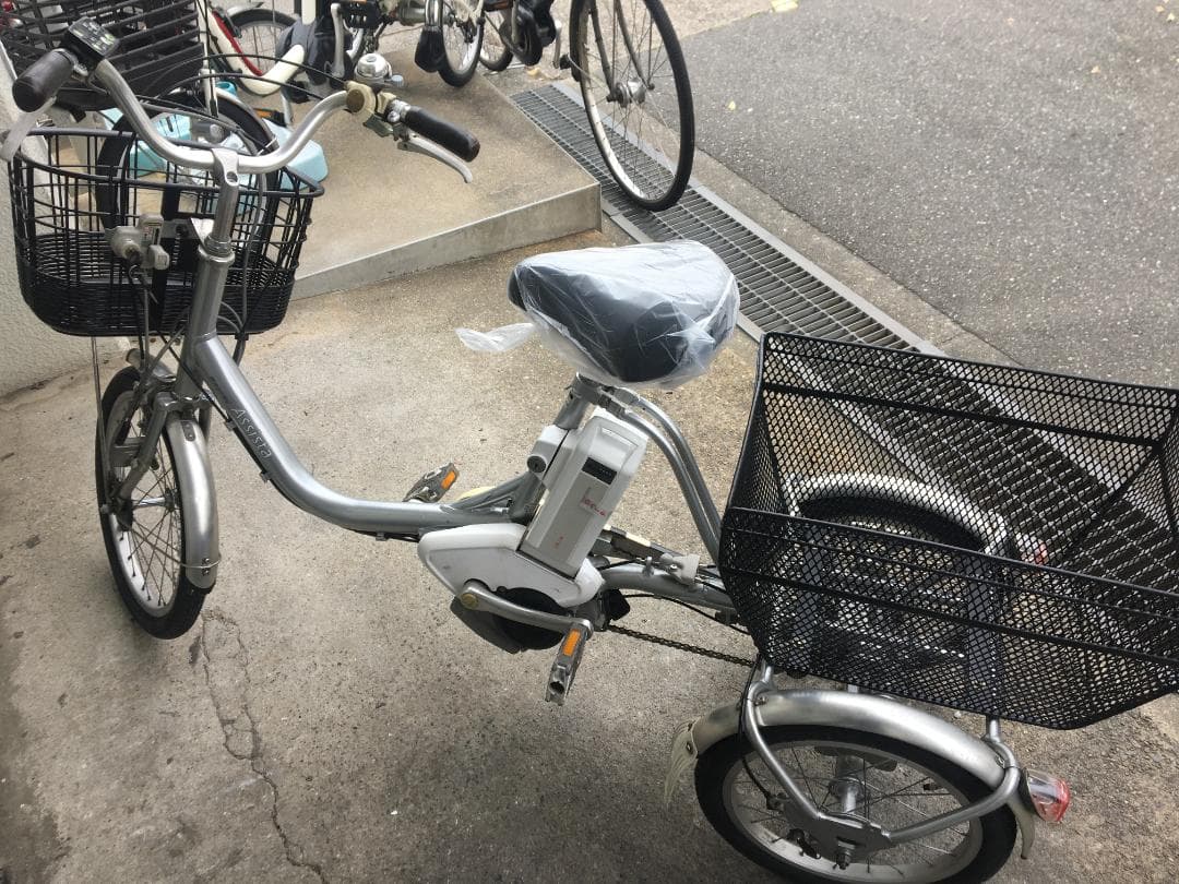 地域限定送料無料　アシスタワゴン　12,8AH　三輪車　神戸市　電動自転車