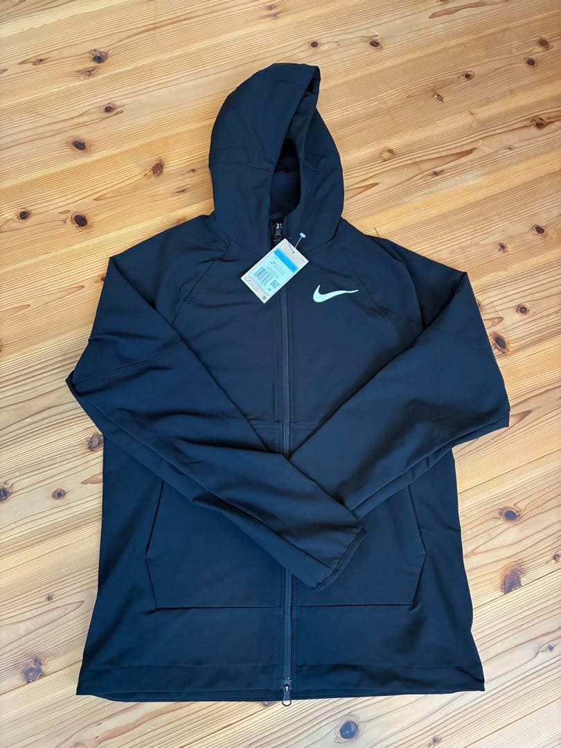 nikepro ウィンタライズド上下セット mサイズ