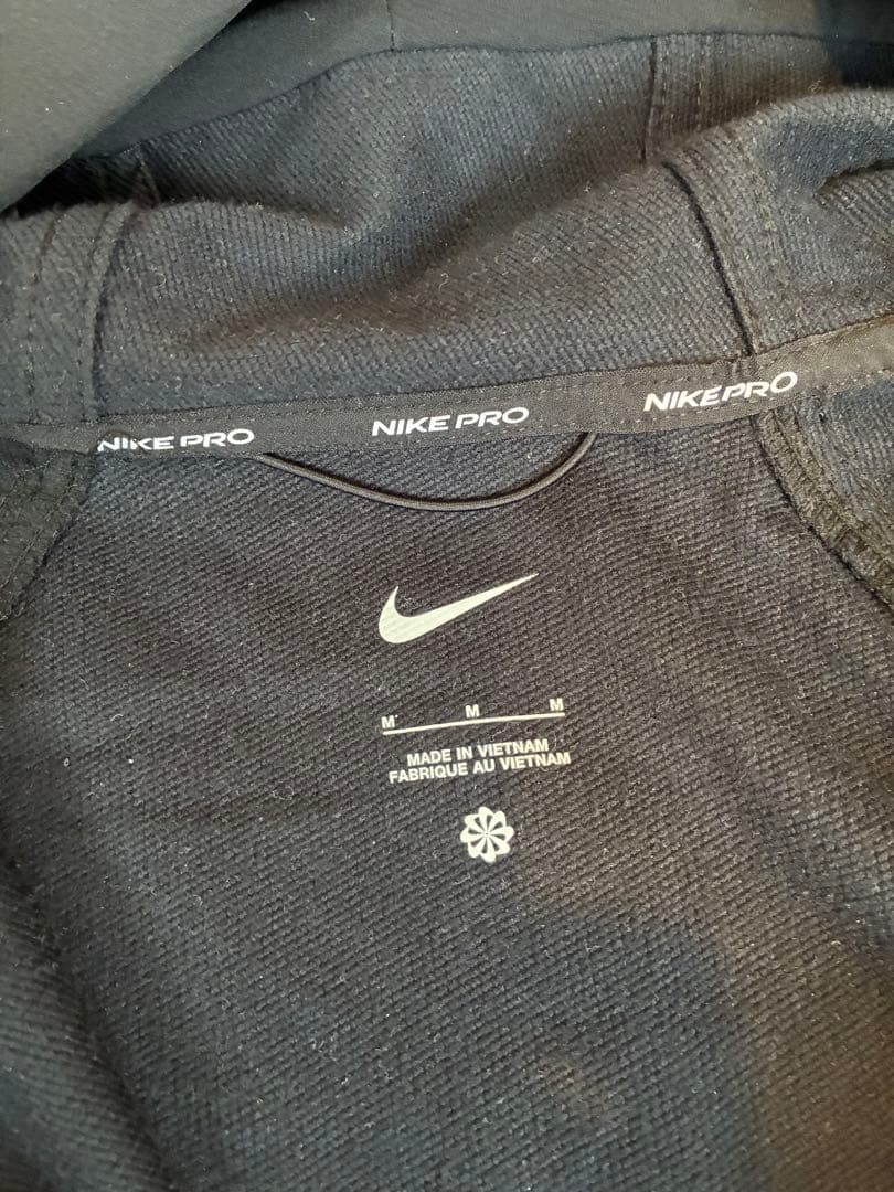 nikepro ウィンタライズド上下セット mサイズ