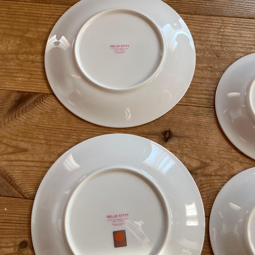 HELLO KITTY 食器セット 花柄