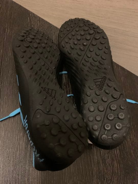 27.5cm フットサルシューズ　adidas