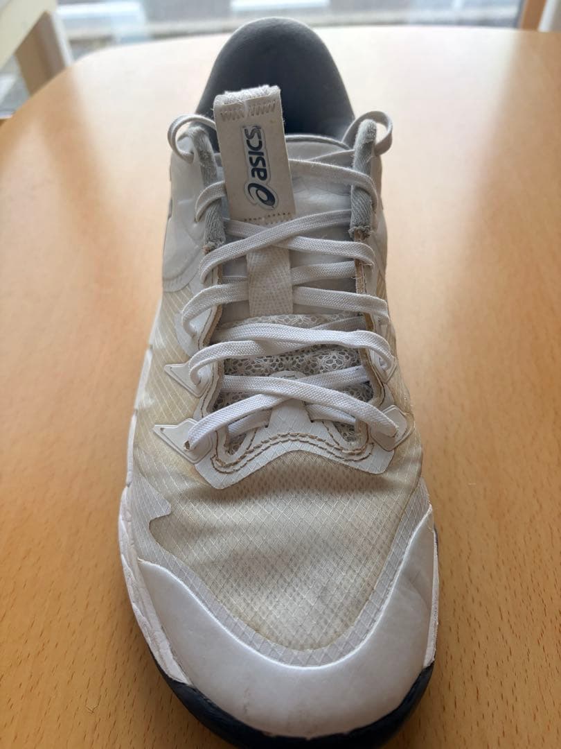 ASICS バスケットボールシューズ ホワイト UNPRE