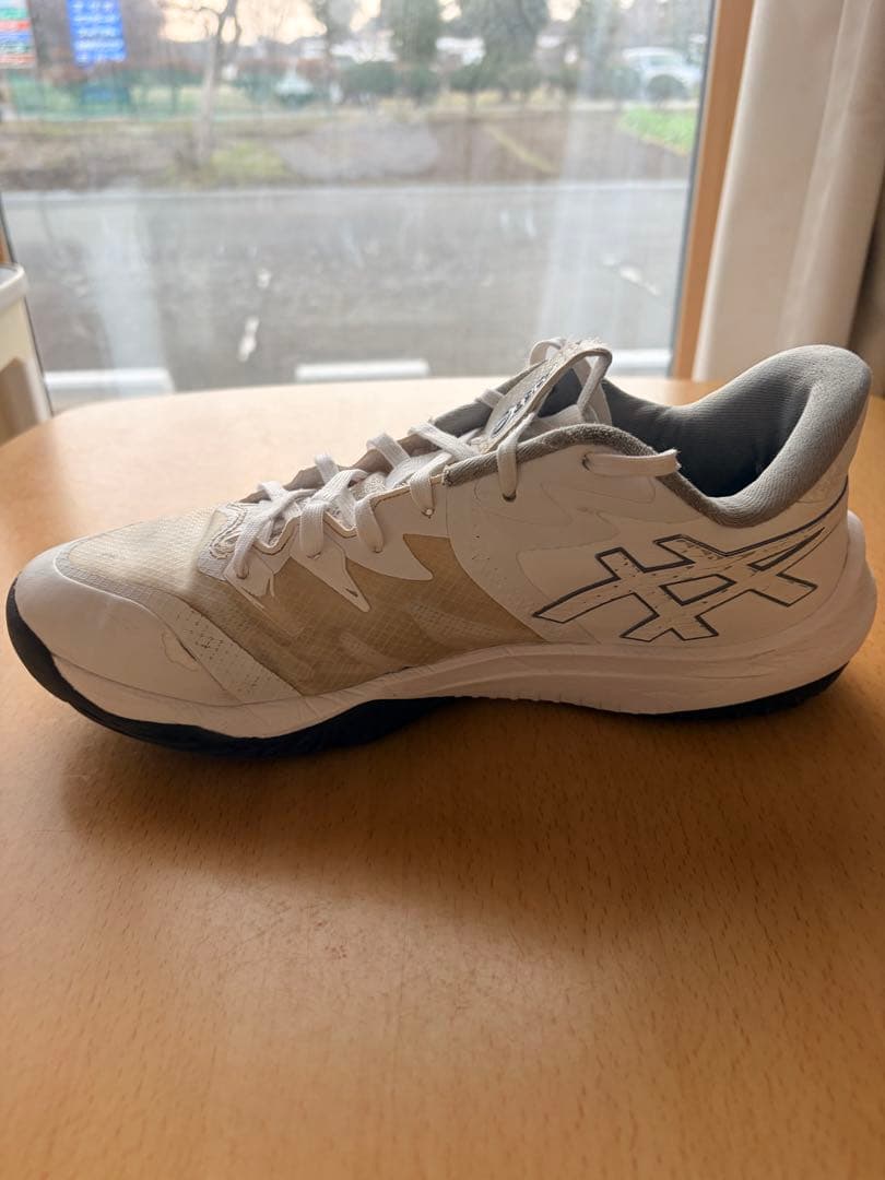 ASICS バスケットボールシューズ ホワイト UNPRE
