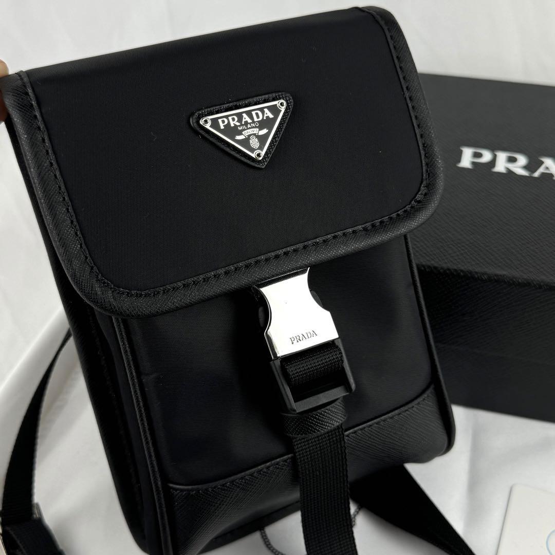 PRADA プラダ スマホショルダーバッグ ブラック