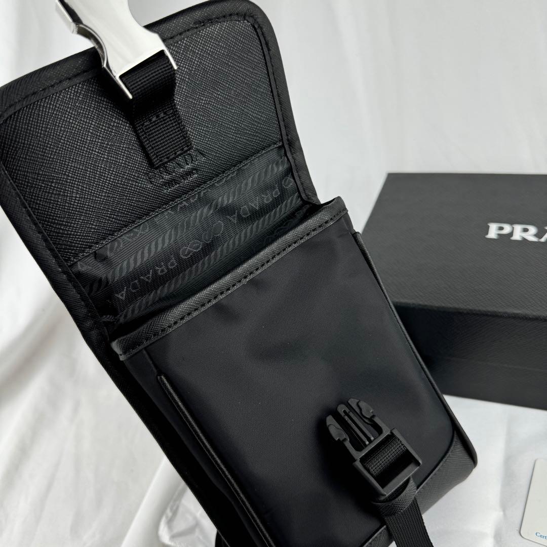 PRADA プラダ スマホショルダーバッグ ブラック