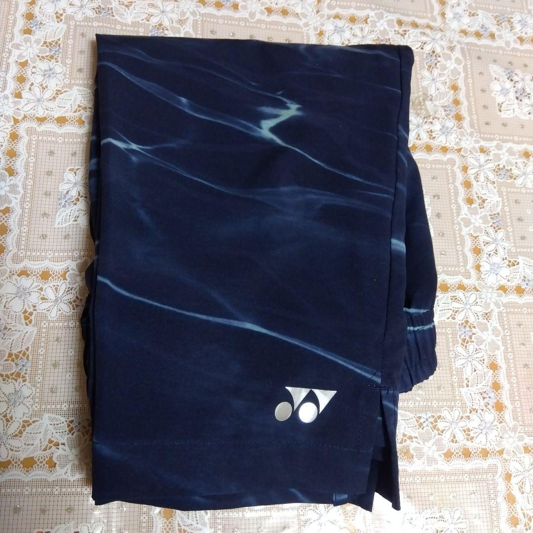 美品✨ ㊺ YONEX ハーフパンツ／ユニ L／波柄／数量限定 廃盤モデル