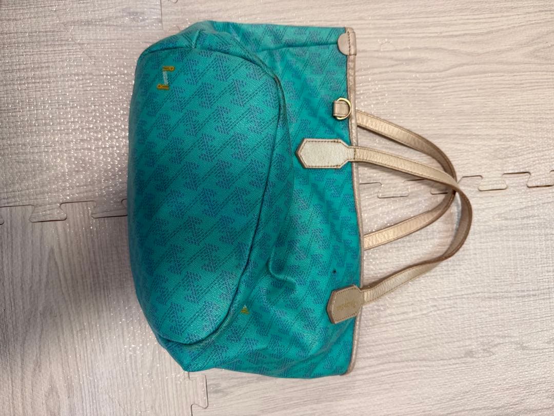 レザレクション　カートバック