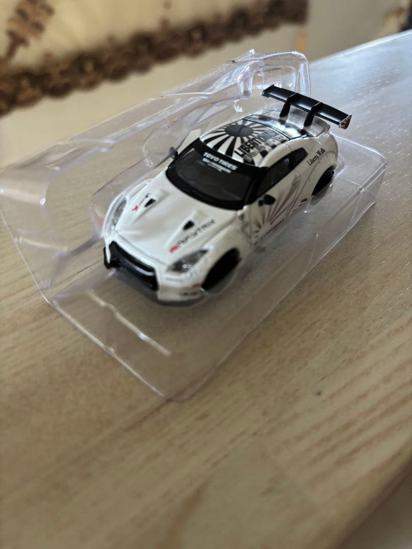 MINIGT LB★Works Nissan GT-R ホワイト 64