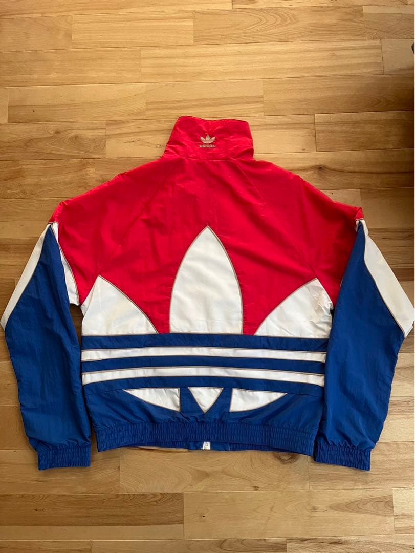 adidas ウィンドブレーカー Sサイズ