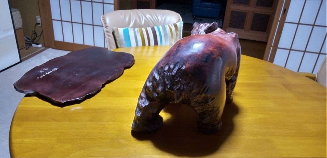 木彫りの熊 置物 　★美品　★一点物　bear wood carving