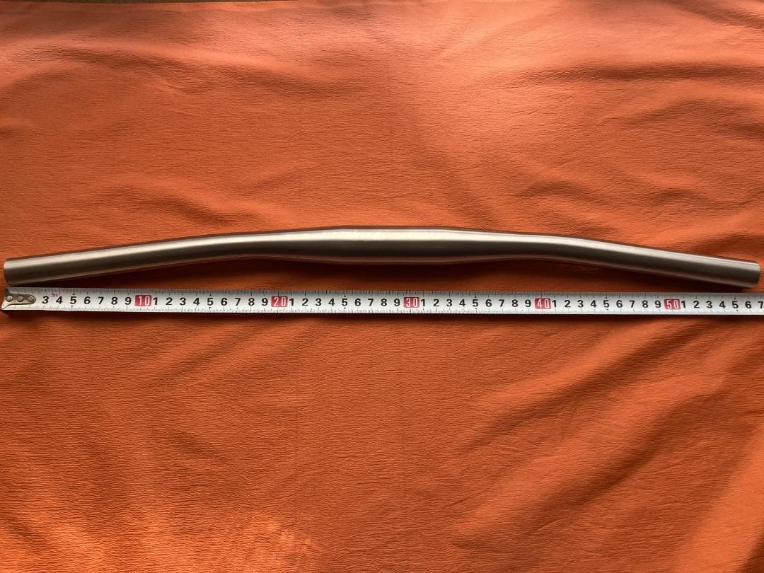 チタン合金製フラットハンドルバー 560mm 31.8mm 22.2mm