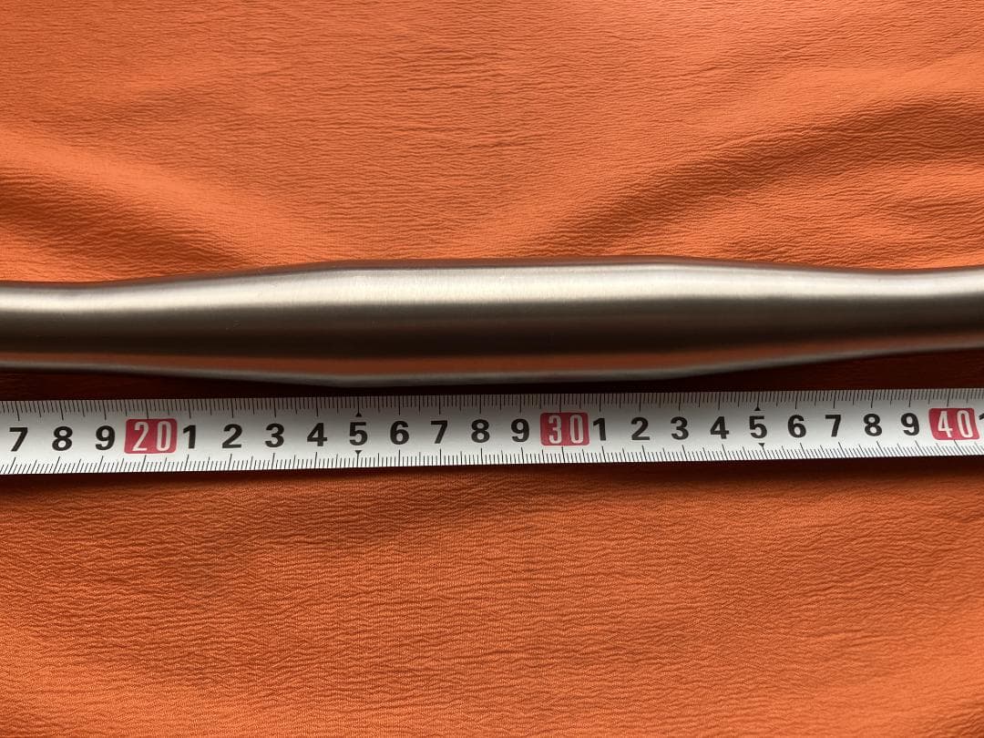 チタン合金製フラットハンドルバー 560mm 31.8mm 22.2mm