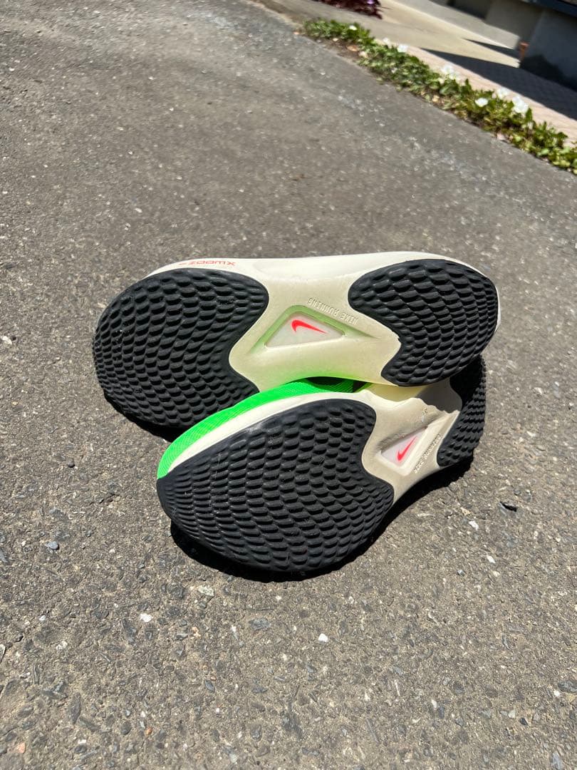 新品　未使用　NIKE エアズームフライ 26㎝