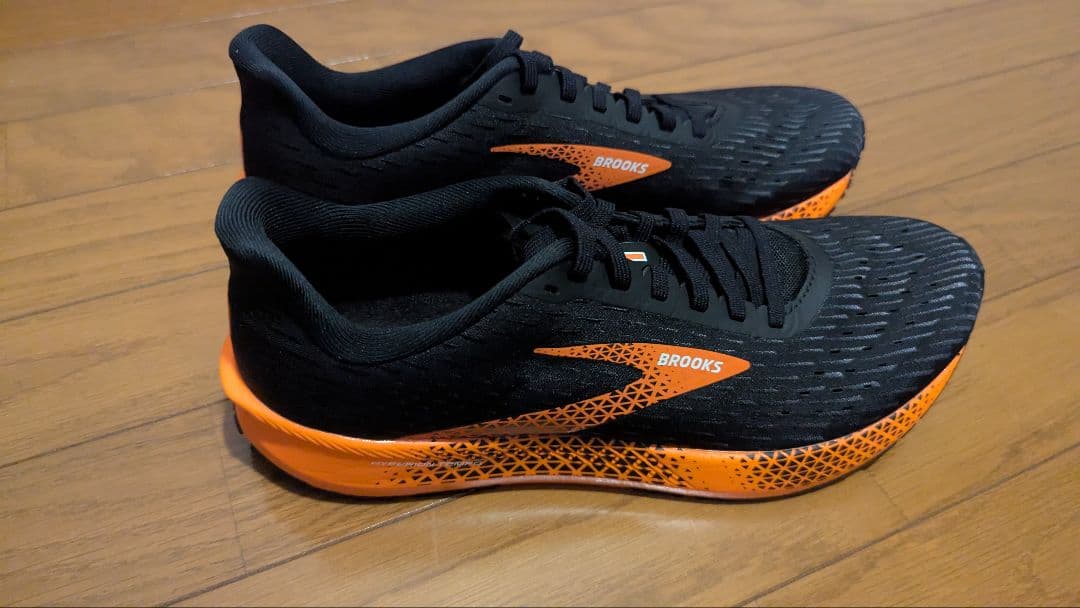 【最終価格】BROOKS ブルックスハイペリオンテンポ