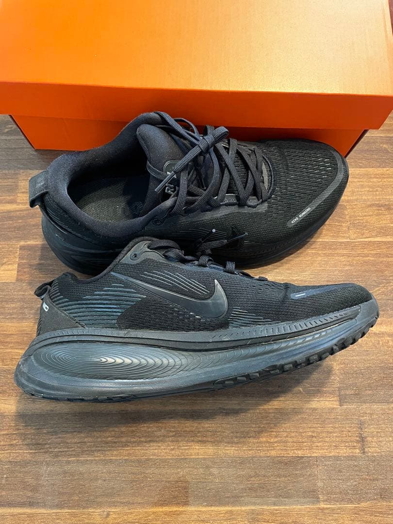 Nike VOMERO18メンズ26.5cmボメロ18