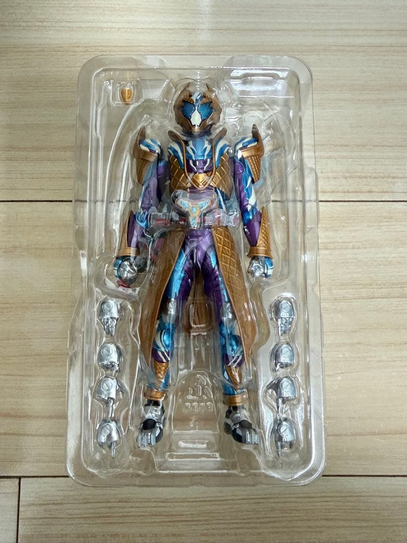 フィギュアーツ　仮面ライダーガヴ　ブリザードソルベ　開封済