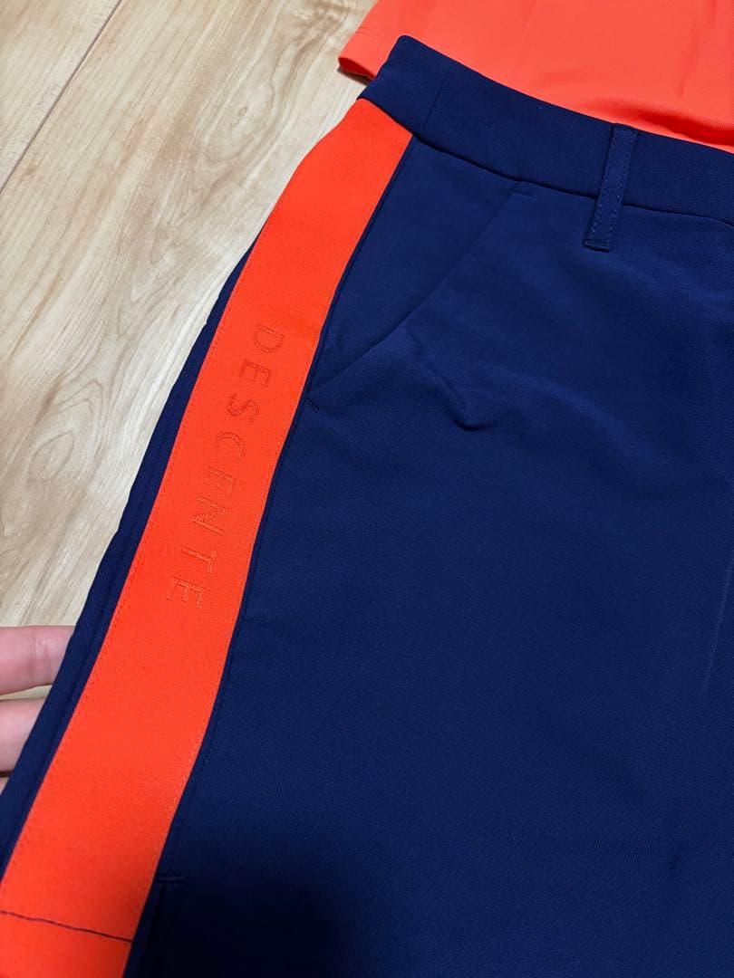新品。デサントゴルフ ポロシャツ スカート