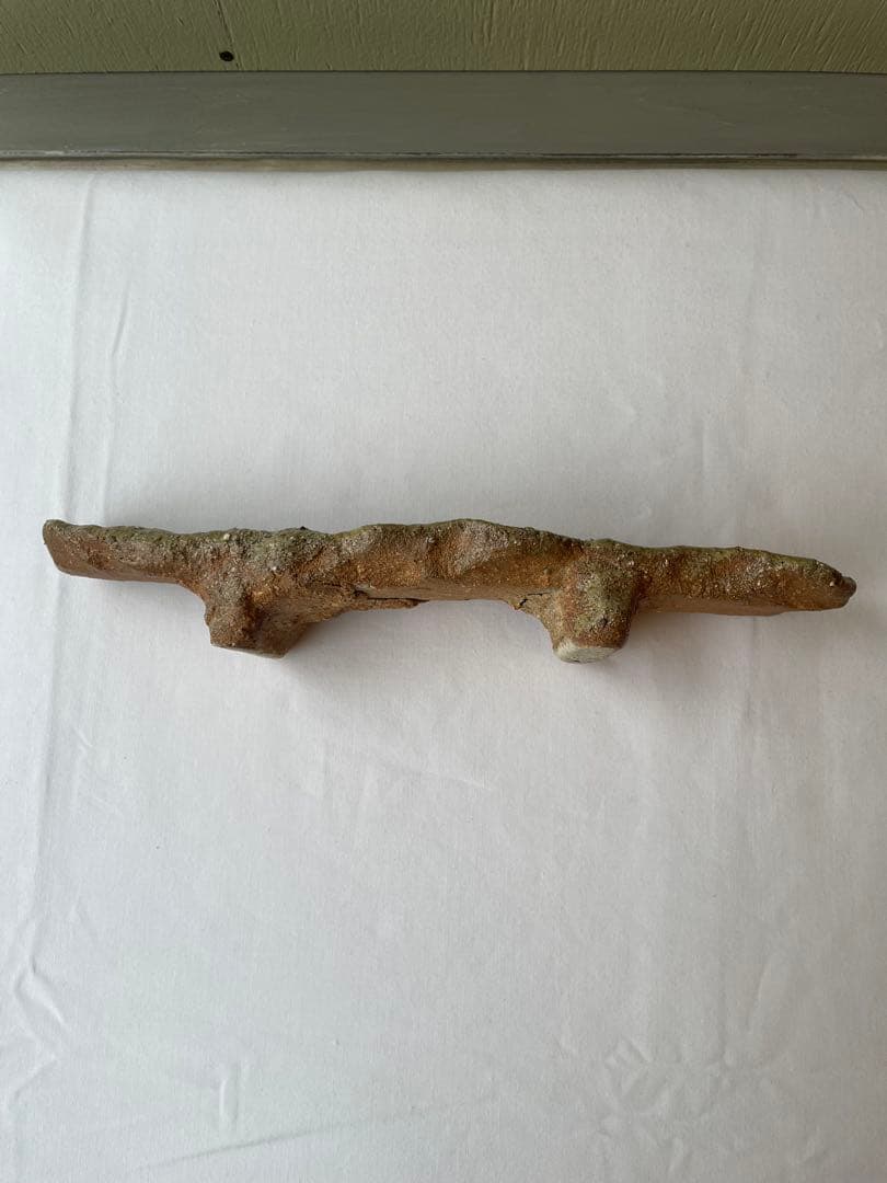 國吉清尚 作　白土　脚付葉皿