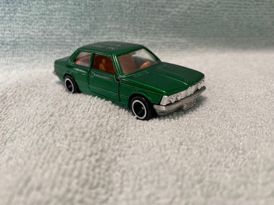 ⭐︎青箱⭐︎希少品　トミカ  320i 緑色 1/62 '85JMAC総会記念