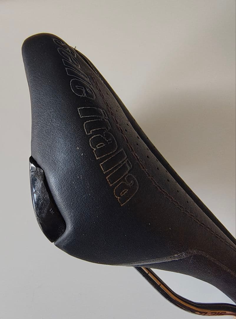 サドル　selle italia novus・スーパーフロー・エンデュランス
