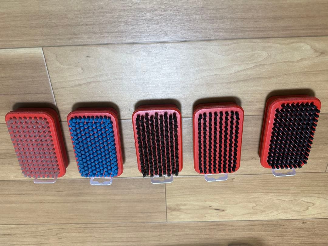 SWIX スキー用ワックスとブラシセット　スウィックス　　　スキー　スノーボード