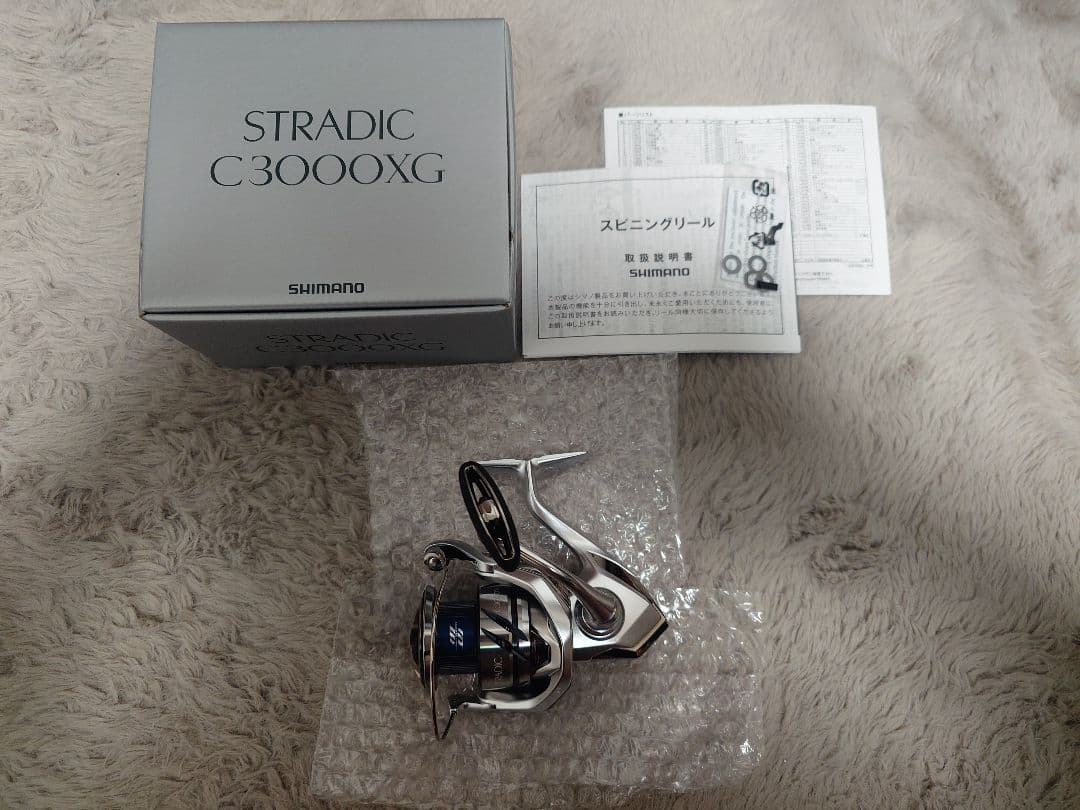 未使用　SHIMANO STRADIC C3000XG シマノ　ストラディック