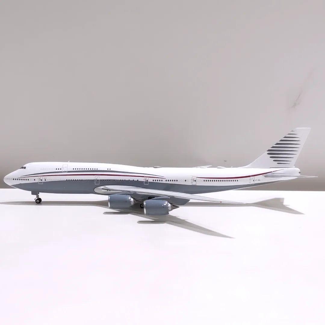 航空機・ヘリコプター QATAR AMIRI FLIGHT B747-8KB 1/400