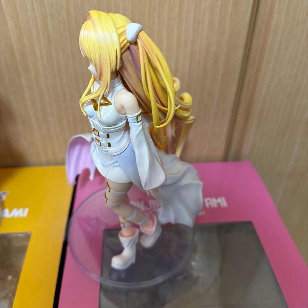 金色の闇 ユニオンクリエイティブ
