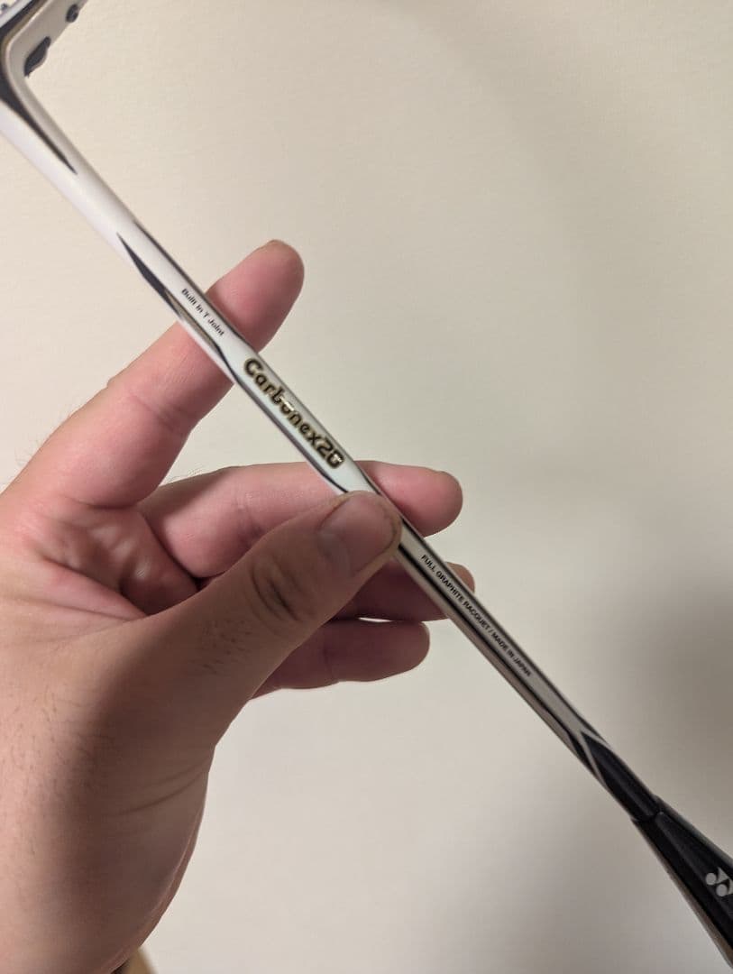 美品中古　２０２４年版　YONEX Carbonex 20 バドミントンラケット