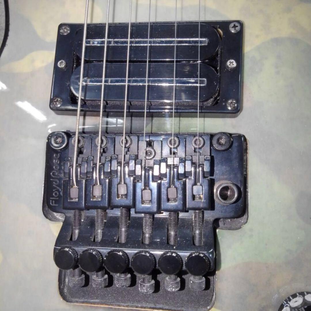 ギター DEAN ML CAMO