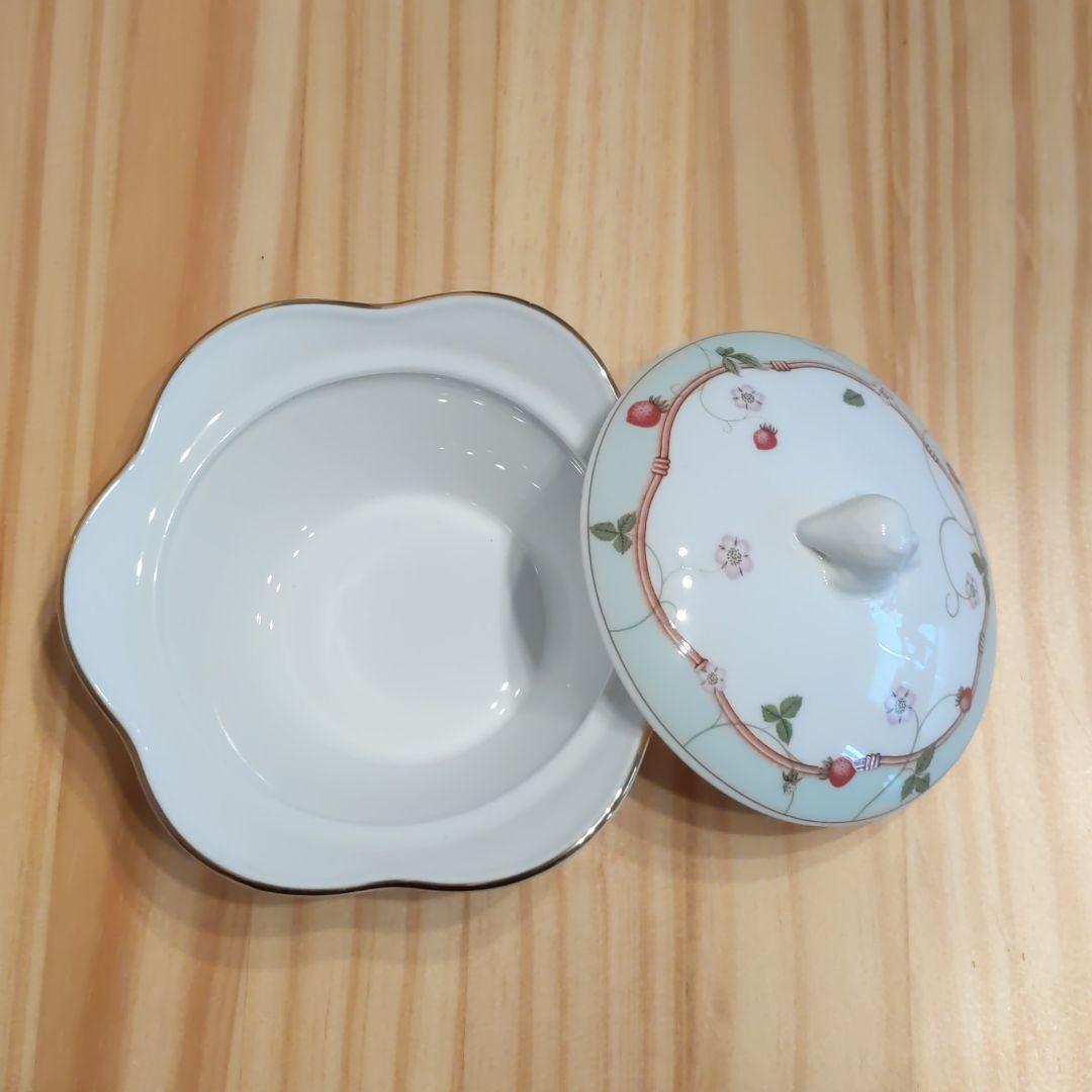 ウェッジウッド　小物入れ