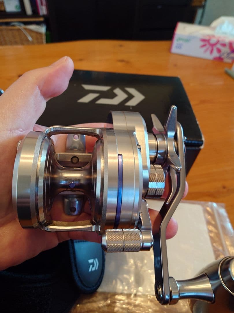 Daiwa 15H-SJ ベイトリール　トンジギ　あいや〜じぐ付き　ソルティガ