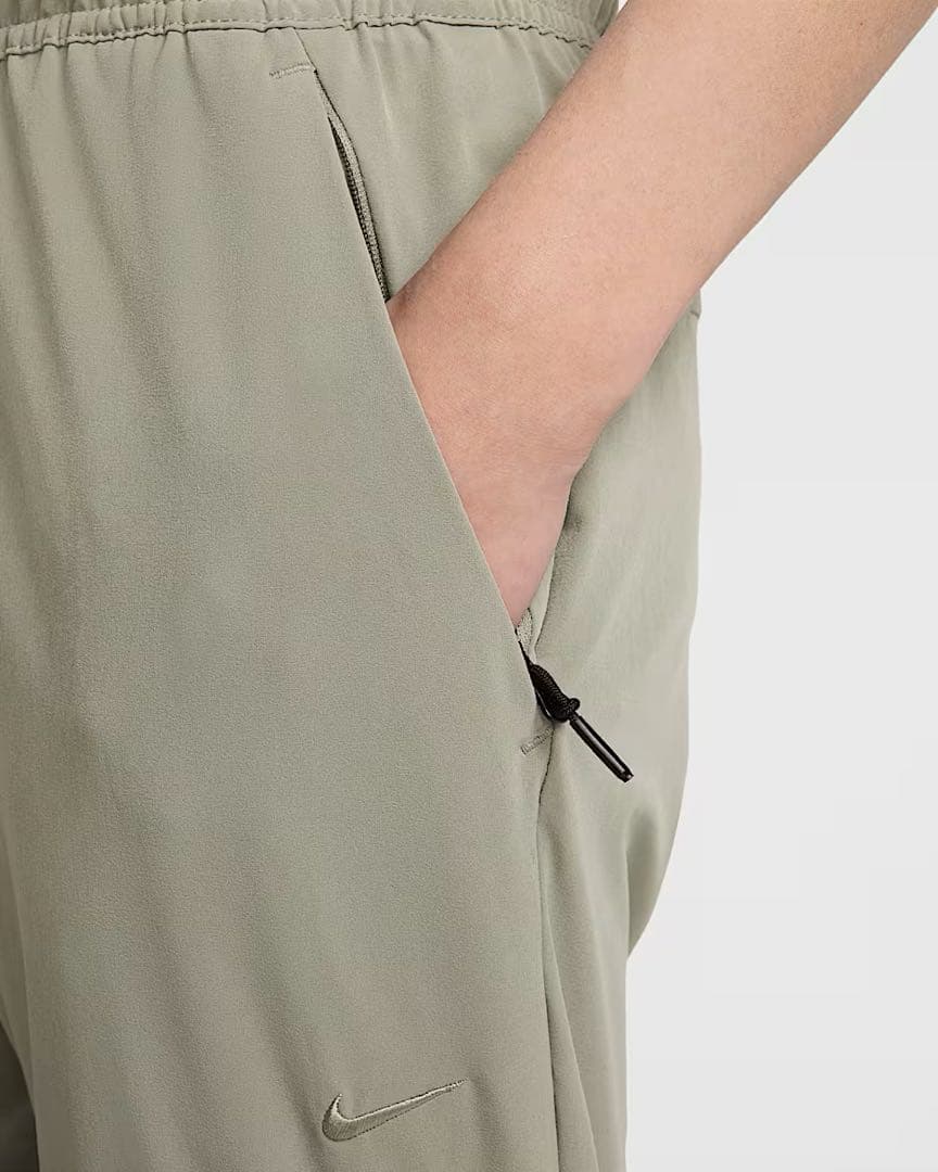 ナイキ メンズ Dri-FIT ストレートレッグ ヴァーサタイルパンツ M 新品