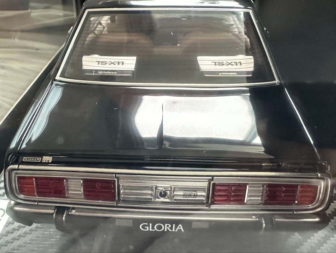 まさ昌ignition model GLORIA ブラック 1/18