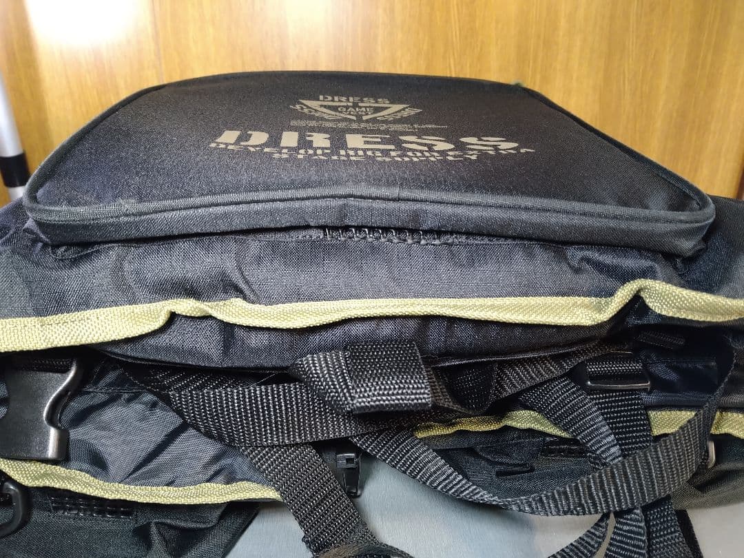 未使用訳あり特価！DRESSフローティングベスト AIR サポーター付　タン色！