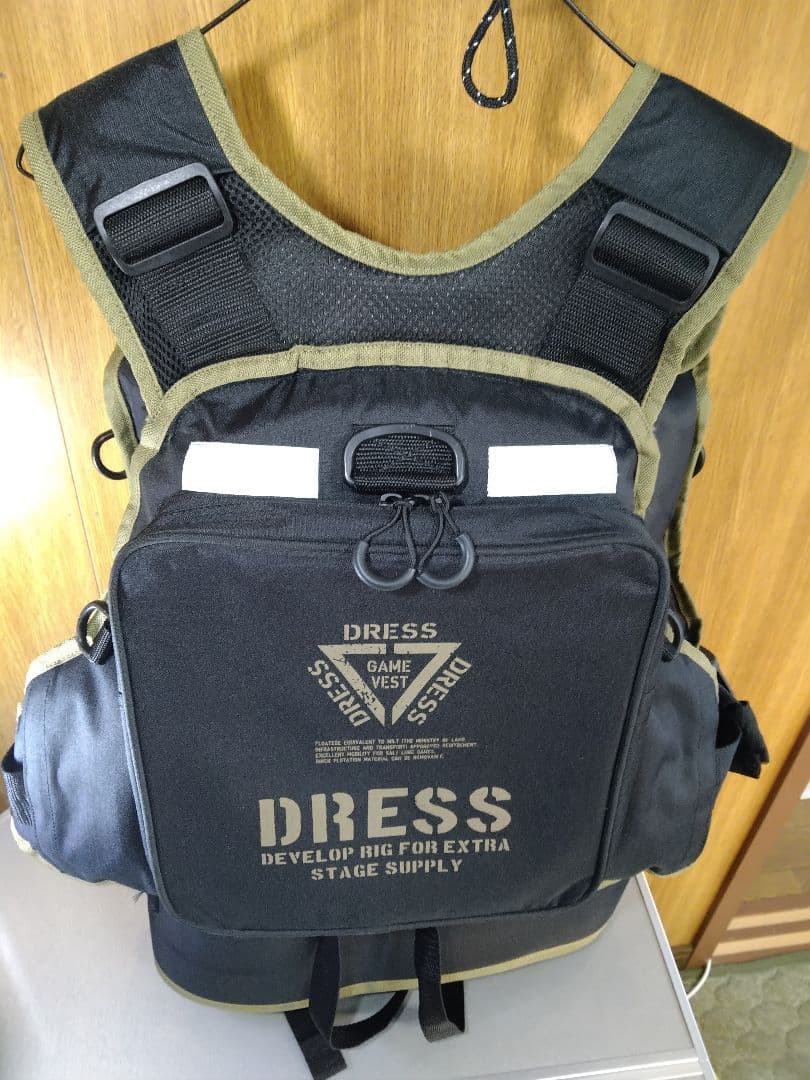 未使用訳あり特価！DRESSフローティングベスト AIR サポーター付　タン色！