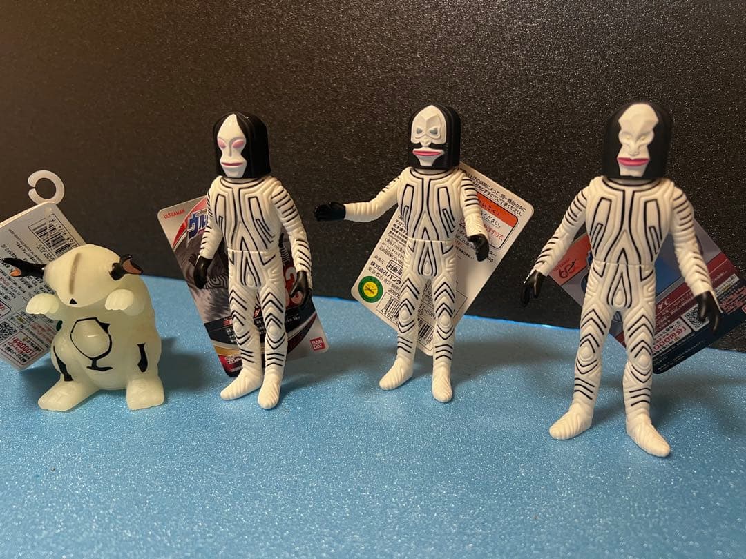 ウルトラマン　ダダA.B.C 特撰リムエレキング　蓄光　限定ソフビセット