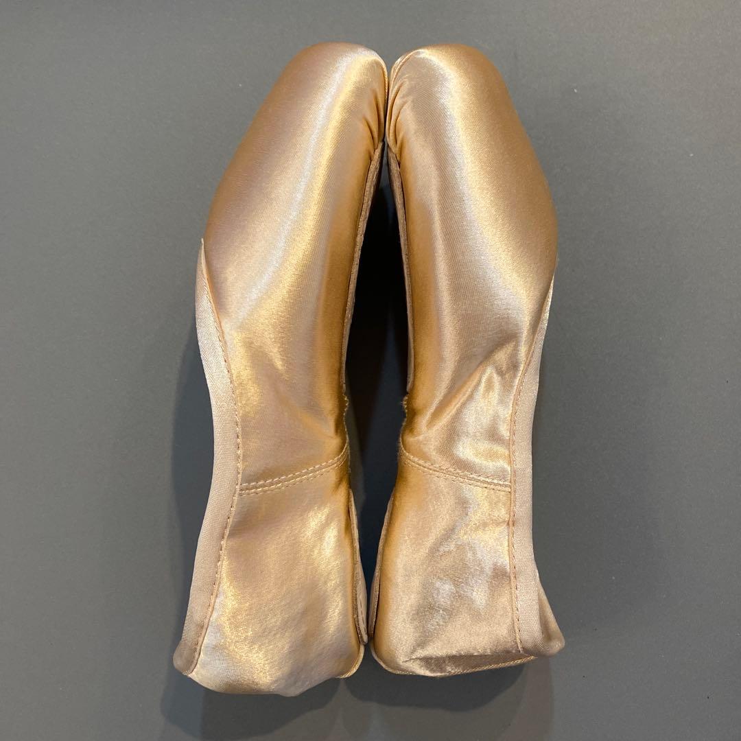 BLOCH ELEGANCE ストレッチポアント 5.5XX