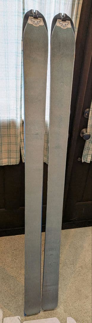 板のみ　美品　DYNAFIT マナスル　専用シール付　超軽量（ビンディング無し）