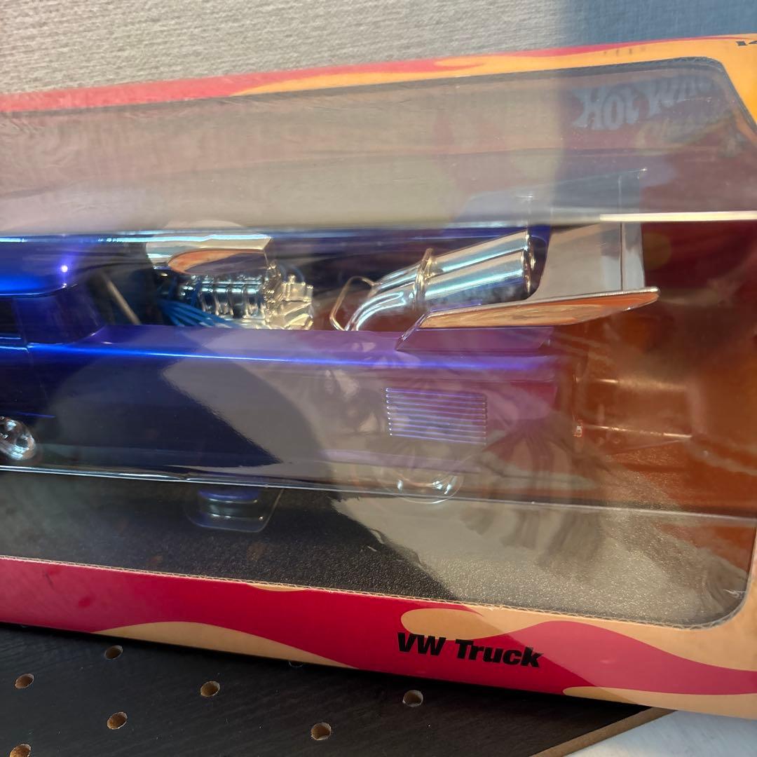 Hot Wheels Classics VWトラック 1:18 ワーゲントラック