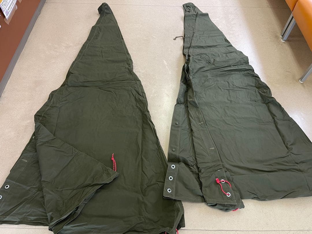 ポーランド軍幕サイズ3 ポール付き　ソ連軍幕　プラシパラトカ1枚