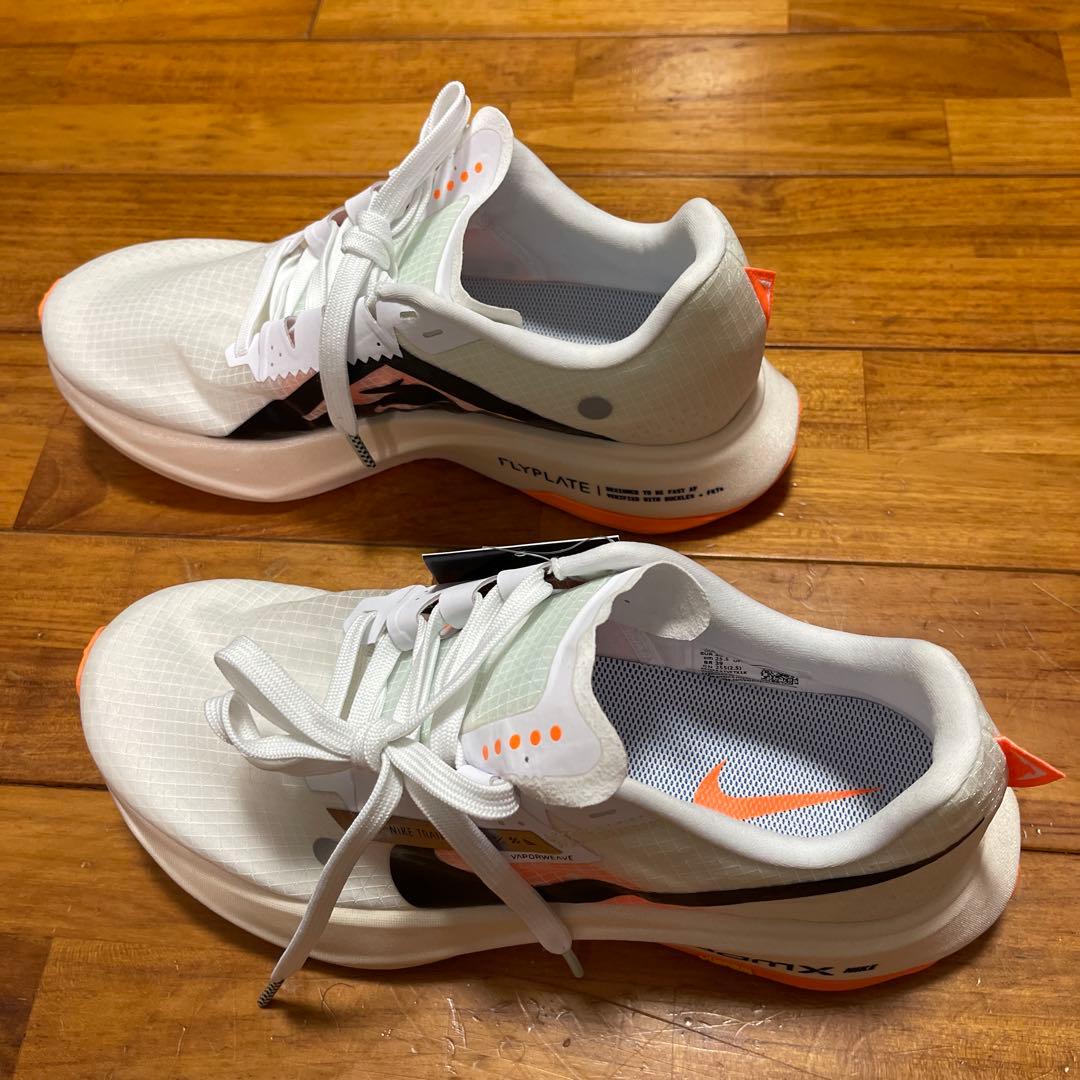 Nike DX1978-100 ホワイト/オレンジ
